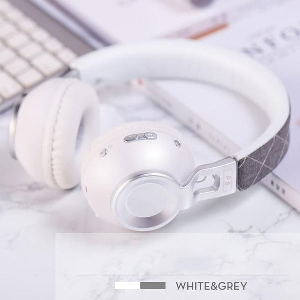 New Studio Headband Over-Ear Bluetooth Headphones with BT4.1 Stereo and Microphone.
